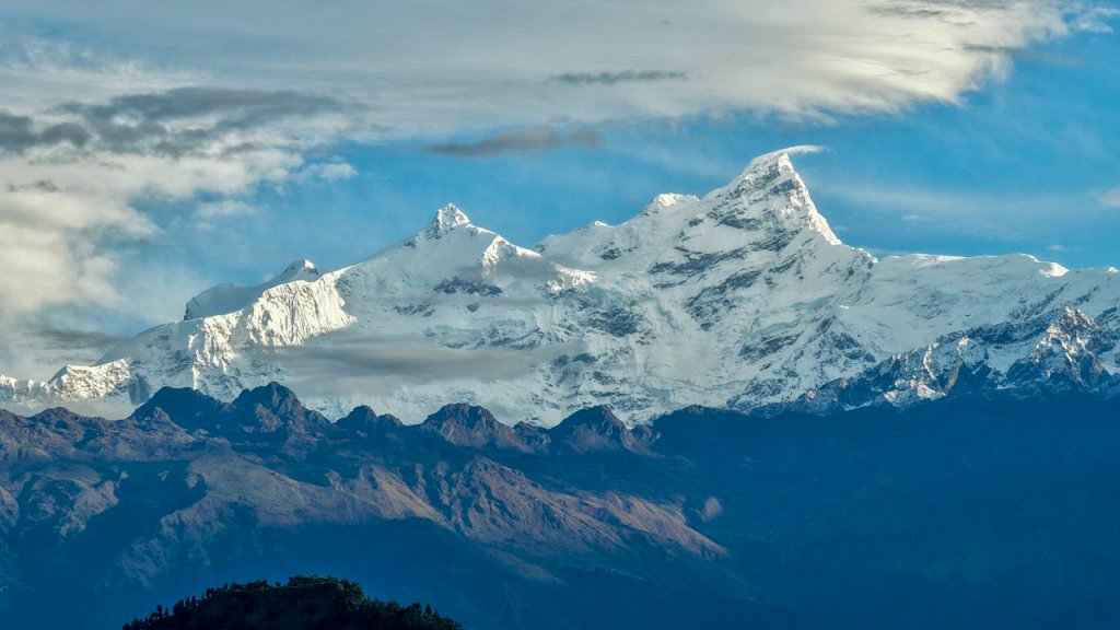 मनास्लु आरोहीबाट १५ करोड राजस्व सङ्कलन